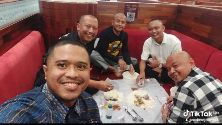 Tasyakuran haji menjadi tradisi KBIH Al Munawir setiap tahun.